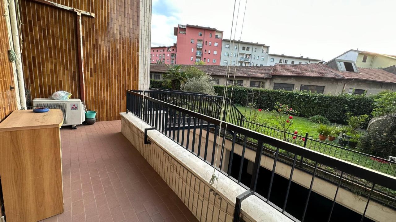 Dehomes - Two Bedrooms, Terrace, Wi-Fi, Tram To Centre & Rho Fiera Milan Extérieur photo